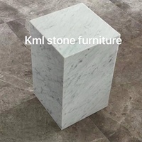 Bianco Carrara personnalisé blanc marbre pierre moderne Rectangle piédestal affichage Cube Table d'appoint pour salon meubles de maison