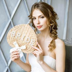 Éventail à main en paille pour mariée avec lettrage perlé, décorations pour enterrement de vie de jeune fille et mariage - Product Image 4