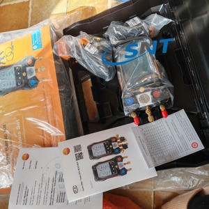 Kit Básico Testo 550S OEM, Manómetro Digital Inteligente con Sondas de Temperatura de Cable Fijo, Manómetros de Aleación de Aluminio con Batería - Product Image 1