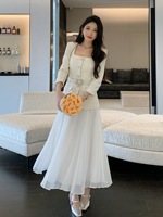 Boutique robe de haute qualité robe à col carré blanc tempérament deux pièces laine épissage mousseline de soie plissée robes de soirée élégantes