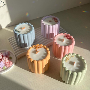 AIKUN Decoración de Hogar de Lujo, Diseño Personalizado, Vela Aromática Hecha a Mano con Cera de Soya en Recipiente de Cerámica, Regalo de Boda - Product Image 2