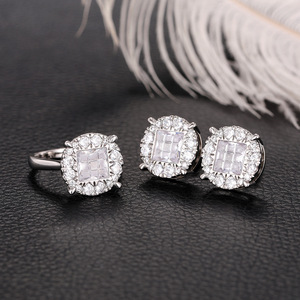 Set di Gioielli in Rame Opaco Scintillante per Donne, Design Unico, Eleganti Orecchini a Perno, Accessori Moda Quotidiani - Product Image 1