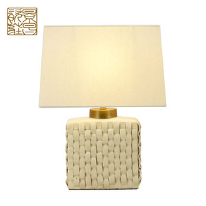 Lámpara <span class=keywords><strong>de</strong></span> porcelana antigua hecha a mano, lámpara <span class=keywords><strong>de</strong></span> mesa led <span class=keywords><strong>de</strong></span> <span class=keywords><strong>cerámica</strong></span> para dormitorio, nuevos productos - Product Image 4