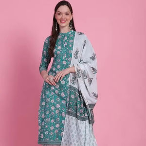 Motivos étnicos verdes impresos Kurta recto de algodón puro con palazzos y Dupatta - Product Image 1