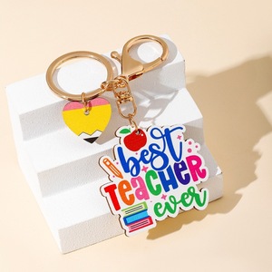 Hot-Selling Eco-friendly Rainbow Wooden Tag Tassel Keychain Creative Fashion Graduation Customization for Logo Display
