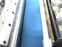 Machine SGZ-UV740X-A revêtement d'huile de vernis de rouleau UV de tache automatique pour le papier