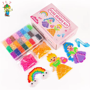 Kit de <span class=keywords><strong>perles</strong></span> à fusible personnalisées pour enfants Boîte de rangement transparente 24 couleurs <span class=keywords><strong>Midi</strong></span> 5mm Kit d'activités artisanales de <span class=keywords><strong>perles</strong></span> à fusible pour princesses Perler - Product Image 1