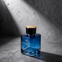 Flacon de parfum de luxe carré à col cranté avec capuchon noir et doré, dégradé bleu, en verre épais, flacon vaporisateur de parfum