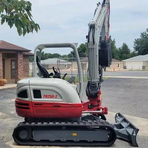 Takeuchi TB250-2 la dernière pelle de 5 tonnes avec moteur KOOP pour combler l'écart entre les modèles TB240 et TB260 - Product Image 4