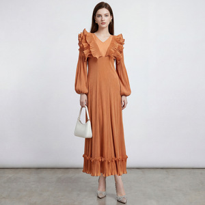 Vestido de Noche Plisado Miyake, Nueva Colección PY 2026, Elegante Vestido Maxi con Mangas Farol para Mujer, Venta al Por Mayor - Product Image 1