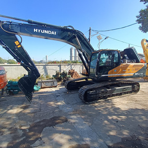 Excavatrice sur chenilles Hyundai Robex 305LC-9T d'occasion, modèle 2023, poids opérationnel de 30,2 tonnes, capacité de la benne de 1,38 m³, hydraulique Kawasaki - Product Image 5