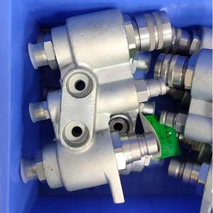 Pengganti konektor cepat baja karbon kualitas tinggi untuk Model <span class=keywords><strong>Bobcat</strong></span> 6679837 & 84390117 suku cadang hidrolik garansi 1 tahun - Product Image 5