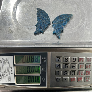 Hermosas piedras curativas naturales pulidas de alta calidad alas de mariposa de apatita azul para Decoración - Product Image 6