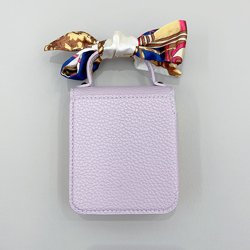 สีม่วงอ่อน