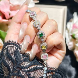 Bracciale da <span class=keywords><strong>Donna</strong></span> Fanhua in Acciaio Inossidabile Placcato Oro 18K PVD, Impermeabile e Antiossidante, con Zirconi - Product Image 4