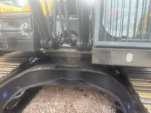 Excavatrice Volvo EC210 d'occasion, 21 tonnes, modèle 2022, moteur, pompe à engrenages, capacité de la benne de 1,0 m³, prix bas, à vendre - Product Image 2