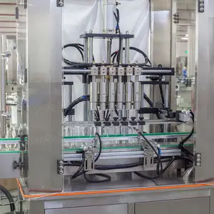 Otomatik pistonlu şişe şarap şurubu Oral meyve suyu sıvı dolum ve kapatma makinesi üretim hattı