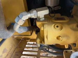 รถขุดตีนตะขาบขนาดเล็ก Cat305.5E มือสอง ราคาไม่แพง ประสิทธิภาพเยี่ยม มีสินค้าในสต็อก - Product Image 5