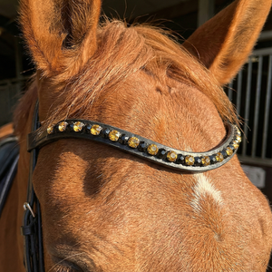 Brideaux de cheval en cuir indien 100% véritable, faits main, de qualité supérieure, avec cristaux, disponibles en gros et au prix le plus bas. - Product Image 1