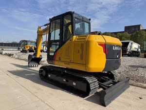 Excavatrice LIUGONG 9075F 7,5T avec moteur Yanmar, godet de 0,3 m³, mode ECO, rotation zéro, idéale pour fermes, vergers, espaces restreints et travaux municipaux, Kawasaki - Product Image 4