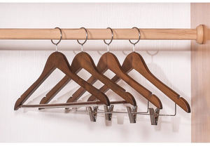 <span class=keywords><strong>Cintre</strong></span> <span class=keywords><strong>antivol</strong></span> écologique en <span class=keywords><strong>bois</strong></span> pour hôtel de haute qualité <span class=keywords><strong>Cintre</strong></span> en <span class=keywords><strong>bois</strong></span> coupe-vent pour extérieur avec clip - Product Image 5