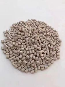 Gránulos de Plástico PA6 PA66 GF25 GF30 de Alta Calidad, Retardantes de Llama, Buen <span class=keywords><strong>Precio</strong></span>, para Tiras de <span class=keywords><strong>Aislamiento</strong></span> <span class=keywords><strong>Térmico</strong></span> para Ventanas - Product Image 1