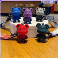Vente en gros de porte-clés en forme d'ours en peluche 3D mignon en résine PVC, porte-clés de dessin animé, porte-clés ours cool