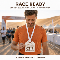 Badge de course désertique personnalisé en papier semence, passe de marathon plantable avec impression dorée pour événements sportifs à Dubaï, faible MOQ