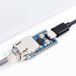 Carte de développement Raspberry Pi RP2040 avec module Ethernet RJ45 CH9120 à montage sur circuit imprimé - Product Image 1
