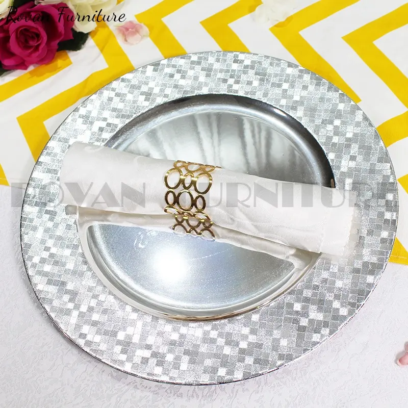 Commercio all'ingrosso di lusso Ophelia specchio plastica cena perline caricatore piatto più economico argento matrimonio moderno oro rosa piatti di plastica