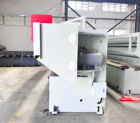 Machine de découpe automatique CNC pour le rainurage de tôles, idéale pour la fabrication de panneaux d'ascenseurs et d'armoires en acier inoxydable