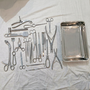 Kit d'instruments de chirurgie orthopédique en acier inoxydable pour traumatismes, avec plateau chirurgical et coupe-os - Product Image 1