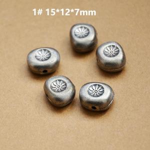 Cuentas sueltas de plata antigua de formas mixtas para la fabricación de joyas, cuentas espaciadoras de metal chapado con motivos de animales y amuletos. - Product Image 2