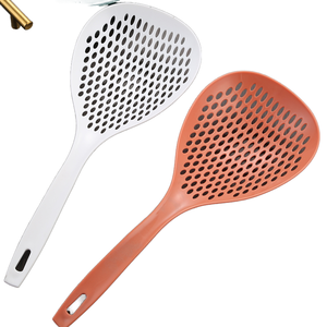 Grande cuillère de cuisine en plastique avec long manche, passoire épaisse pour nouilles, boulettes, raviolis, filtre de drainage - Product Image 3