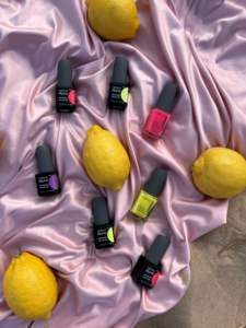 Esmalte de Uñas en Gel con Brillo, Acabado Brillante, Listo para Fiestas, Gel UV LED Removible, Fabricante OEM ODM de Marca Privada - Product Image 2