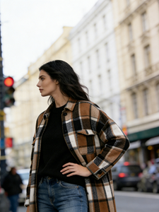 Chaqueta Larga a Cuadros de Mezcla de Lana para Mujer - Estilo Retro Americano, Oversize, Largo hasta la Rodilla, con Botones y Bolsillos Delanteros Dobles - Product Image 5