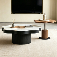Table basse moderne en forme de fleur, plateau en pierre microcristalline, placage en noyer, base en métal, table de salon de luxe design