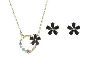 Conjunto de Joyería de Flores Chapado en Oro de 18K, Collar y Pendientes Modernos, Nueva Llegada, Aleación de Cobre, Joyería para Fiesta, Diseño Floral - Product Image 2