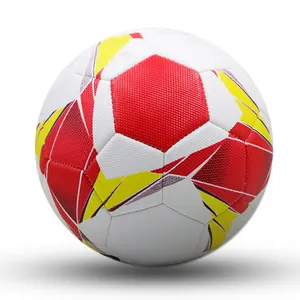 ईंट और पत्थर पैटर्न प्रशिक्षण फुटबॉल आकार 5 पीवीसी मशीन से सिले हुए इन्फ्लैटेबल छात्र प्रतियोगिता बॉल