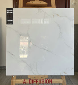 Piastrelle in Porcellana Bianca Effetto Marmo 600x600mm 24x24, Finitura Lucida con <span class=keywords><strong>Texture</strong></span> <span class=keywords><strong>Grigia</strong></span> per Camere d'Albergo, Appartamenti, Piastrelle Rustiche - Product Image 4