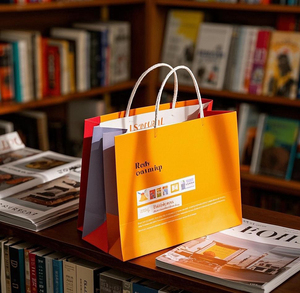 Bolsas de Papel Reciclable de Alta Resistencia con Logotipo Personalizado, Asas de Cinta, para Librerías y Bibliotecas - Product Image 2