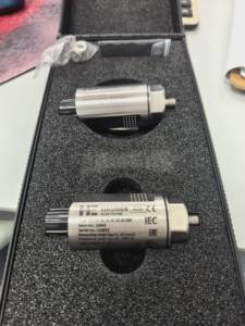 HE100.01.20.00.00.00.100/ HE100.01.16.00.00.00.100 <b>Vibration</b> sensor - Product Image 1