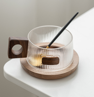 Ensemble de tasse à café en verre exquis boisson de thé de l'après-midi avec cuillère sous-verre en bois de noyer Simple tasse de thé au lait domestique
