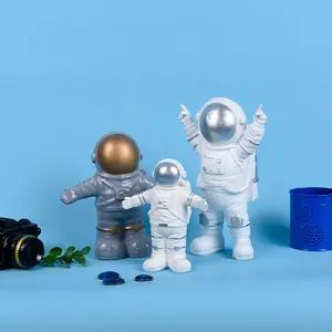 Decorazioni per la camera dei bambini di moda astronauta resina e scultura in ceramica tavolo astronauta statua astronauta decorazione domestica