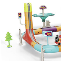 Circuit de construction éducatif magique STEM pour enfants avec petit train électrique (82 pièces, possibilités infinies)