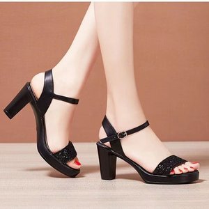 Nouvelles sandales d'été élégantes pour femmes <span class=keywords><strong>2022</strong></span>, style romain, à talons hauts, avec bride à boucle unique, en cuir verni, modèle ouvert - Product Image 4