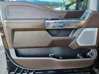 Ford F-450 Super Duty King Ranch 2023, Cabina Doble, Eléctrico, Volante a la Izquierda, Asientos de Cuero, Cámara Trasera, 4x4, Euro III, ESC