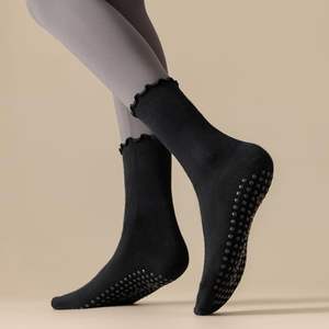 Wholesale Custom Logo Women Yoga Pilates Grip <b>Socks</b> High Quality Anti Slip Fuzzy <b>Compression</b> Cotton Sport <b>Socks</b> - Product Image 2