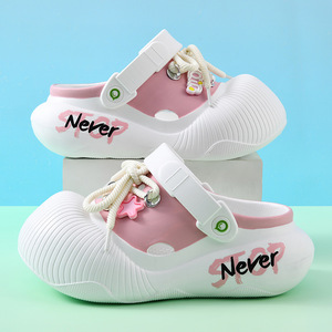 Sandalias de verano para mujer con suela gruesa de EVA, con tiras, transpirables, antideslizantes, de punta cerrada y planas para uso casual. - Product Image 3