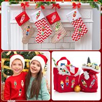 Autocollants brodés personnalisés de casse-noisettes de Noël pour vêtements, badges brodés avec impression par transfert thermique
